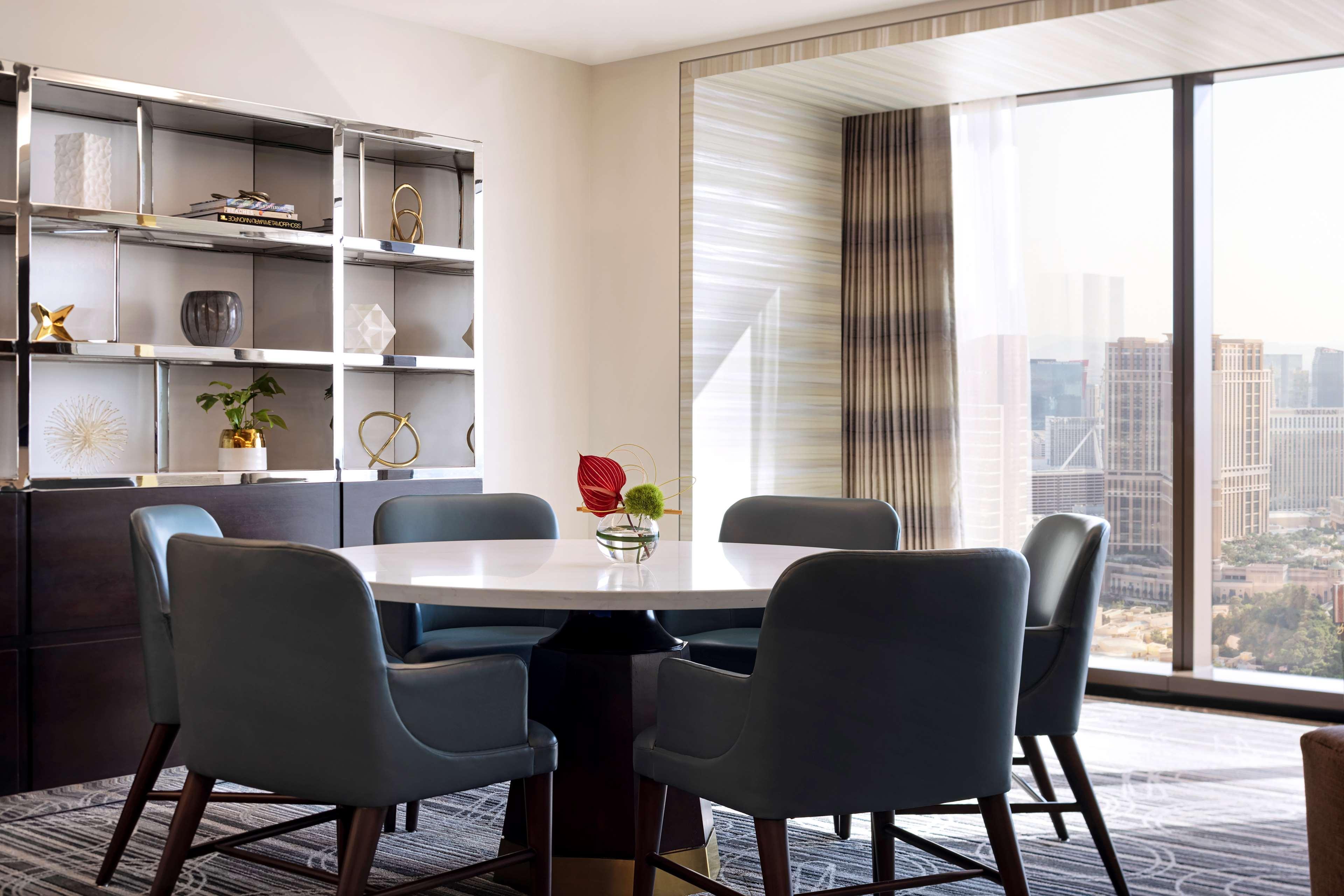 Conrad Las Vegas At Resorts World Ngoại thất bức ảnh A dining room in a suite at the MGM Grand